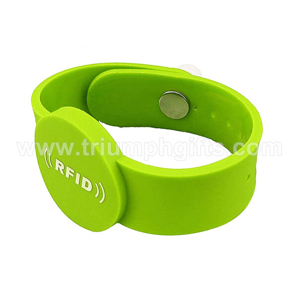 Custom RFID Wristbands